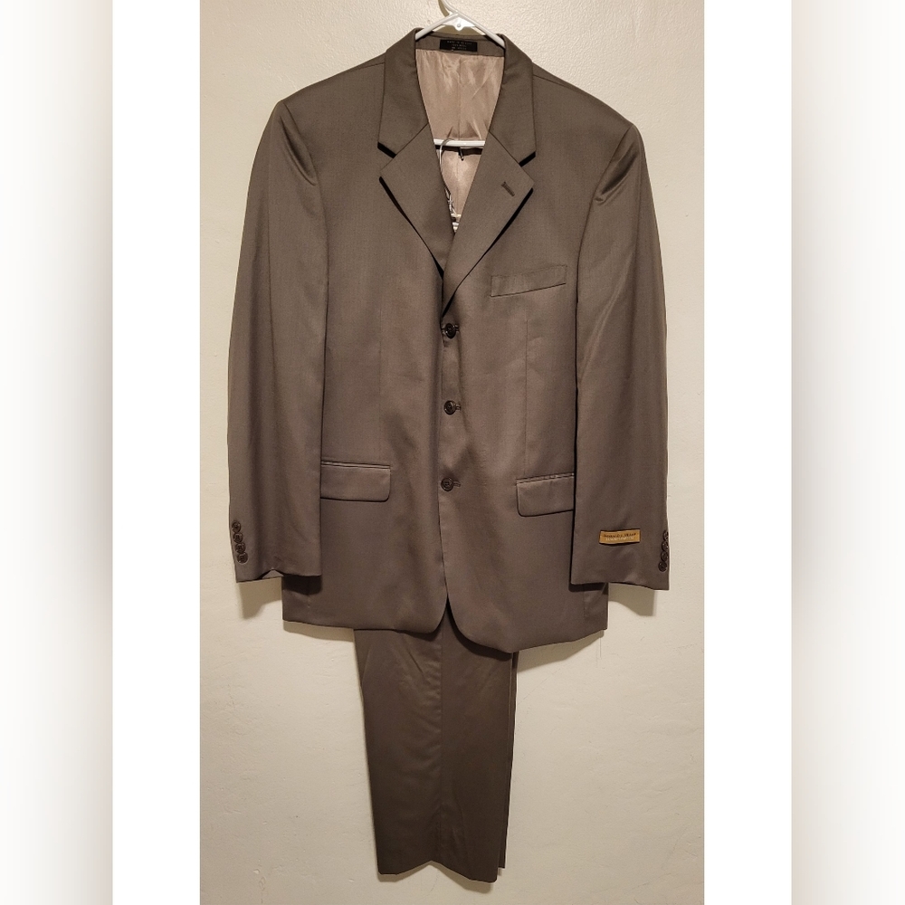 Men's Donald J Trump Luxury Separates Suit (Size 42R/W36,L30)